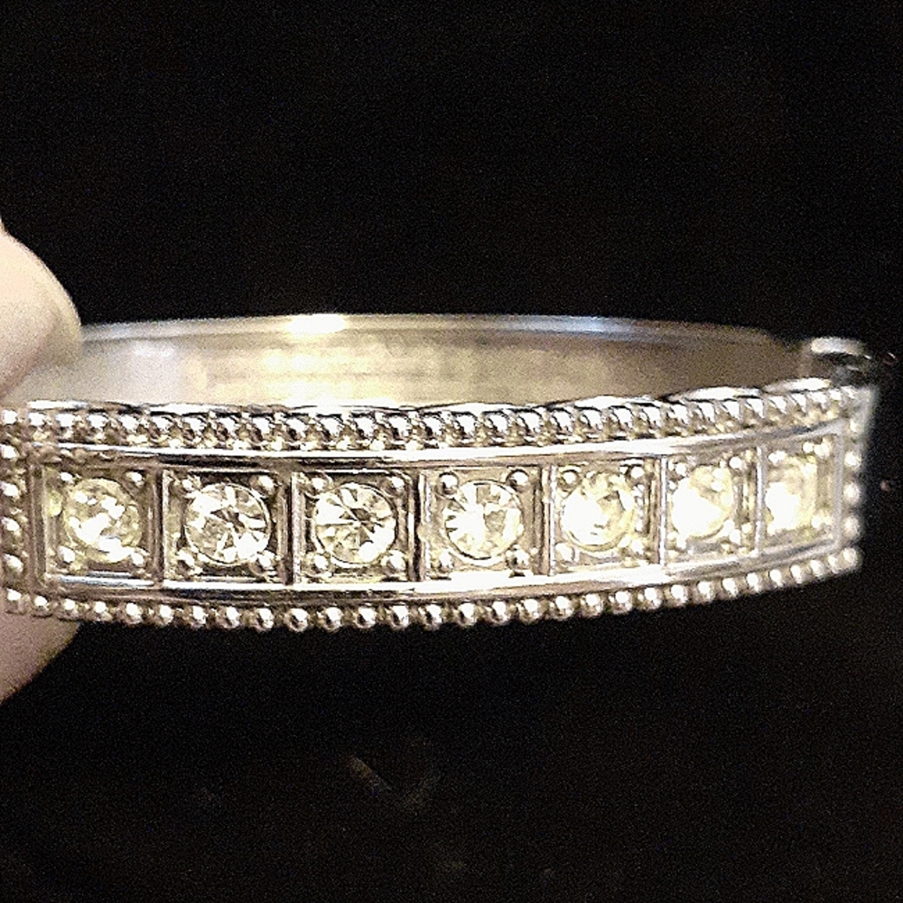 Clear cz bangle - Picture 4 of 7